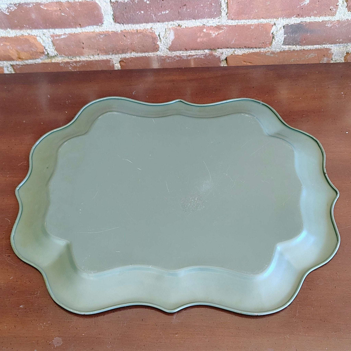 Vintage Nashco hand-painted toleware tray, floral on sage green with gold scrolls, photo 5 of 6