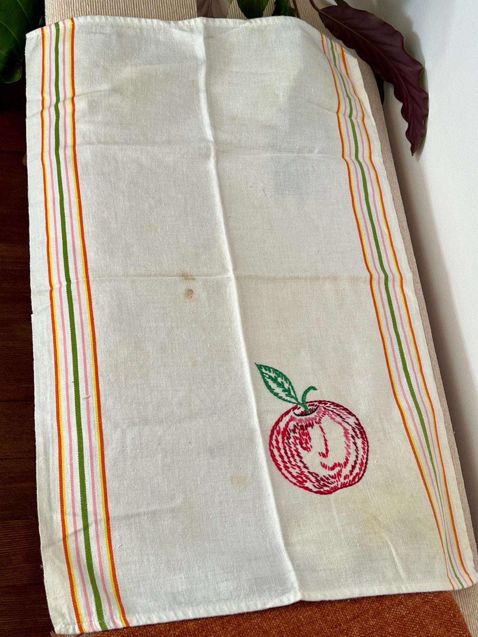 Vintage Petit Point Linen Hand - Embroidered Kitchen Towels, Embroidery Dish Towels, Table Linens, Apple, Basket Stitch - Loom Vintage