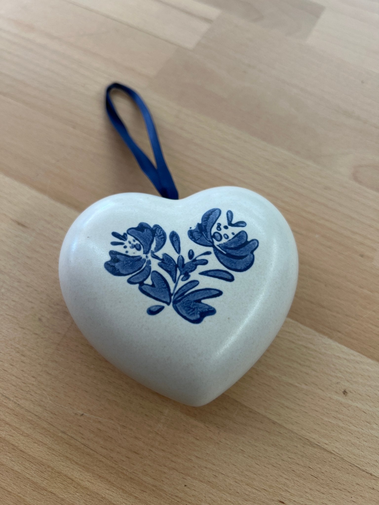 Vintage Pfaltzgraff Yorktown Heart - Shaped Pomander Diffuser Sachet Potpourri Holder - Loom Vintage