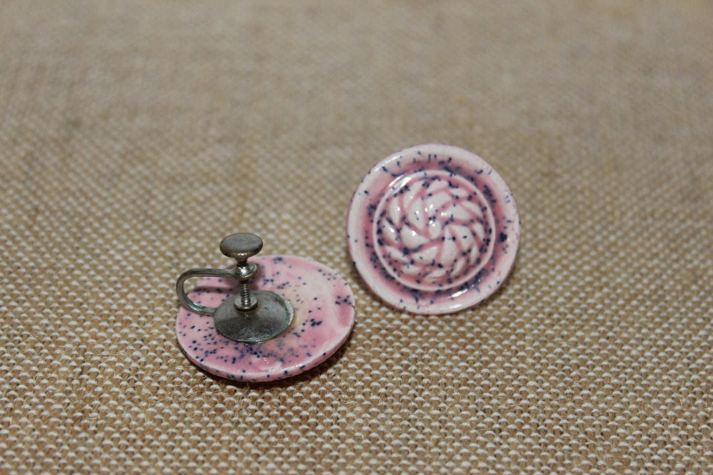 Vintage Pink Round Screw Back Earrings, 80s, 90s - Loom Vintage