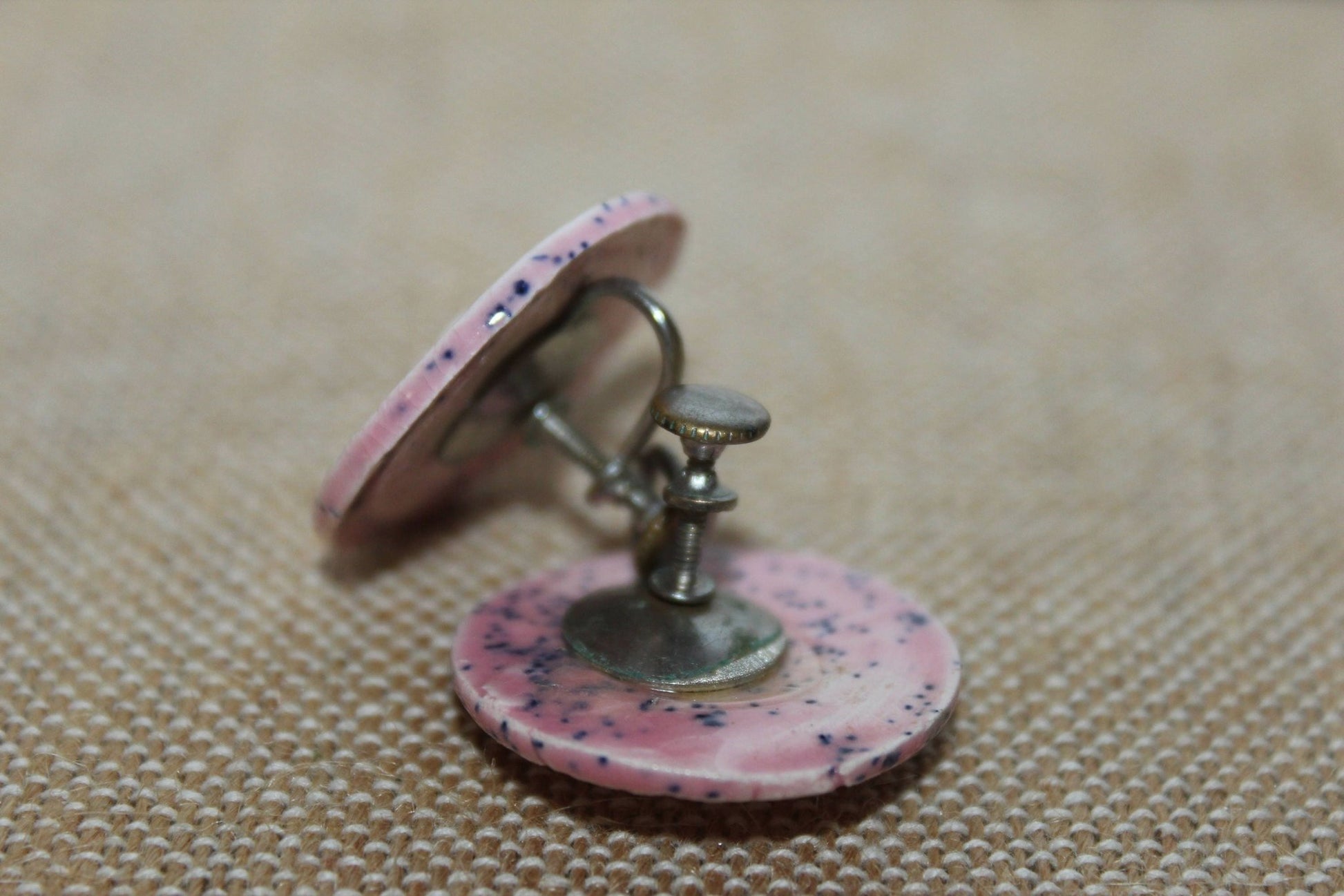 Vintage Pink Round Screw Back Earrings, 80s, 90s - Loom Vintage