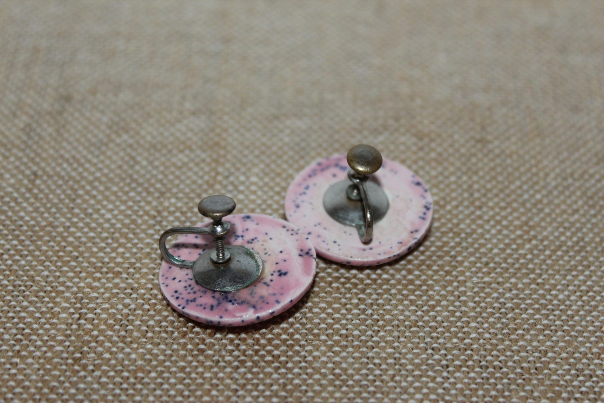 Vintage Pink Round Screw Back Earrings, 80s, 90s - Loom Vintage