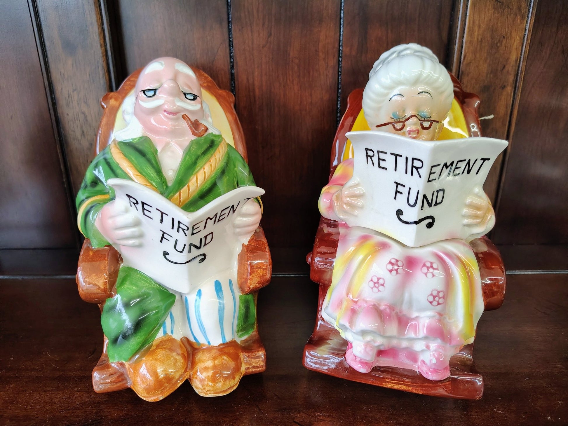Vintage “Retirement Fund” Grandparents Piggy Banks – Set of 2 – 7.5” - Loom Vintage