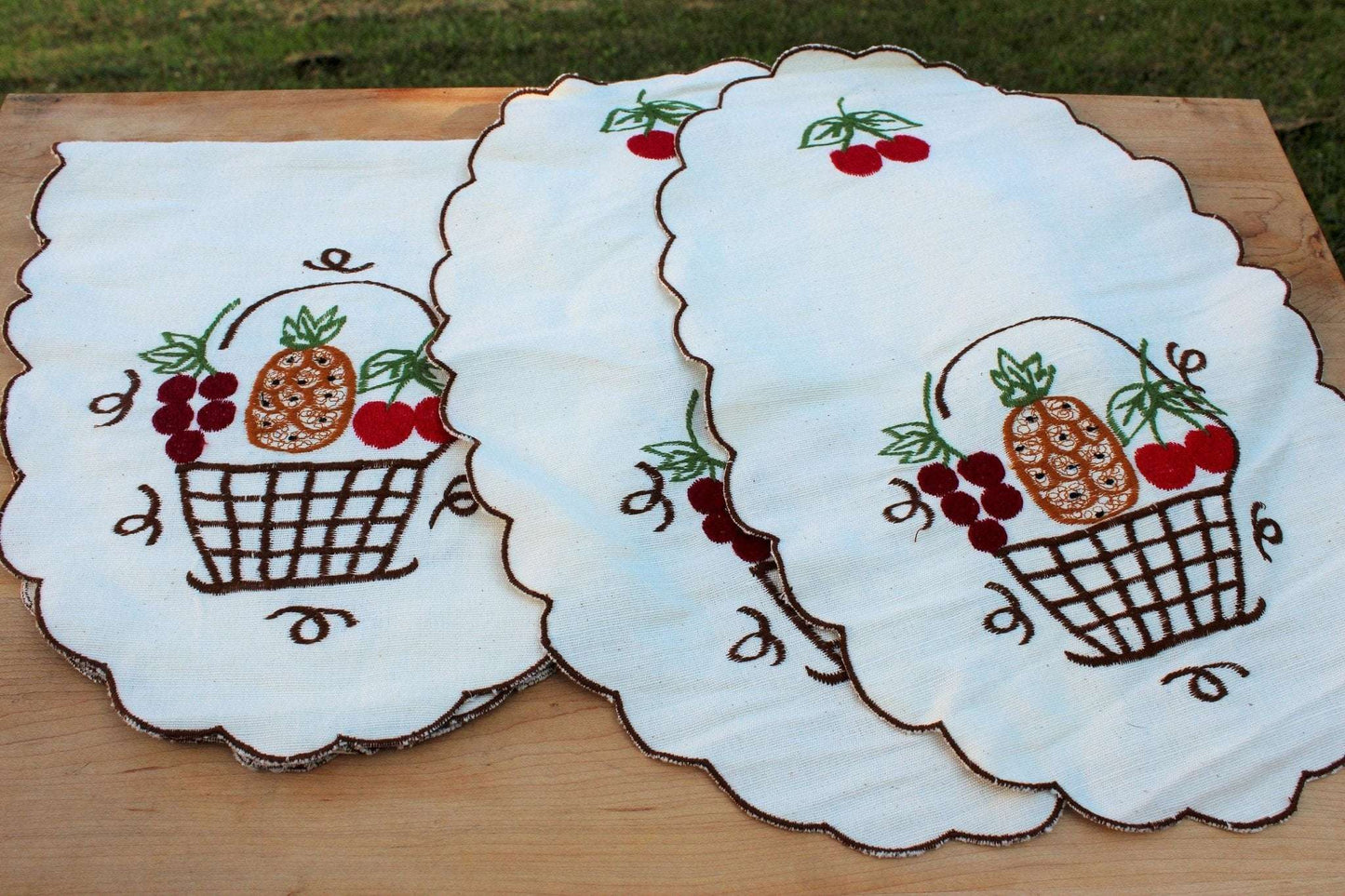 Vintage Set of 4 Embroidered Vintage Table Linens / Fruit Basket Matching Dresser Scarves / Fall Table Linen / Made in Portugal - Loom Vintage