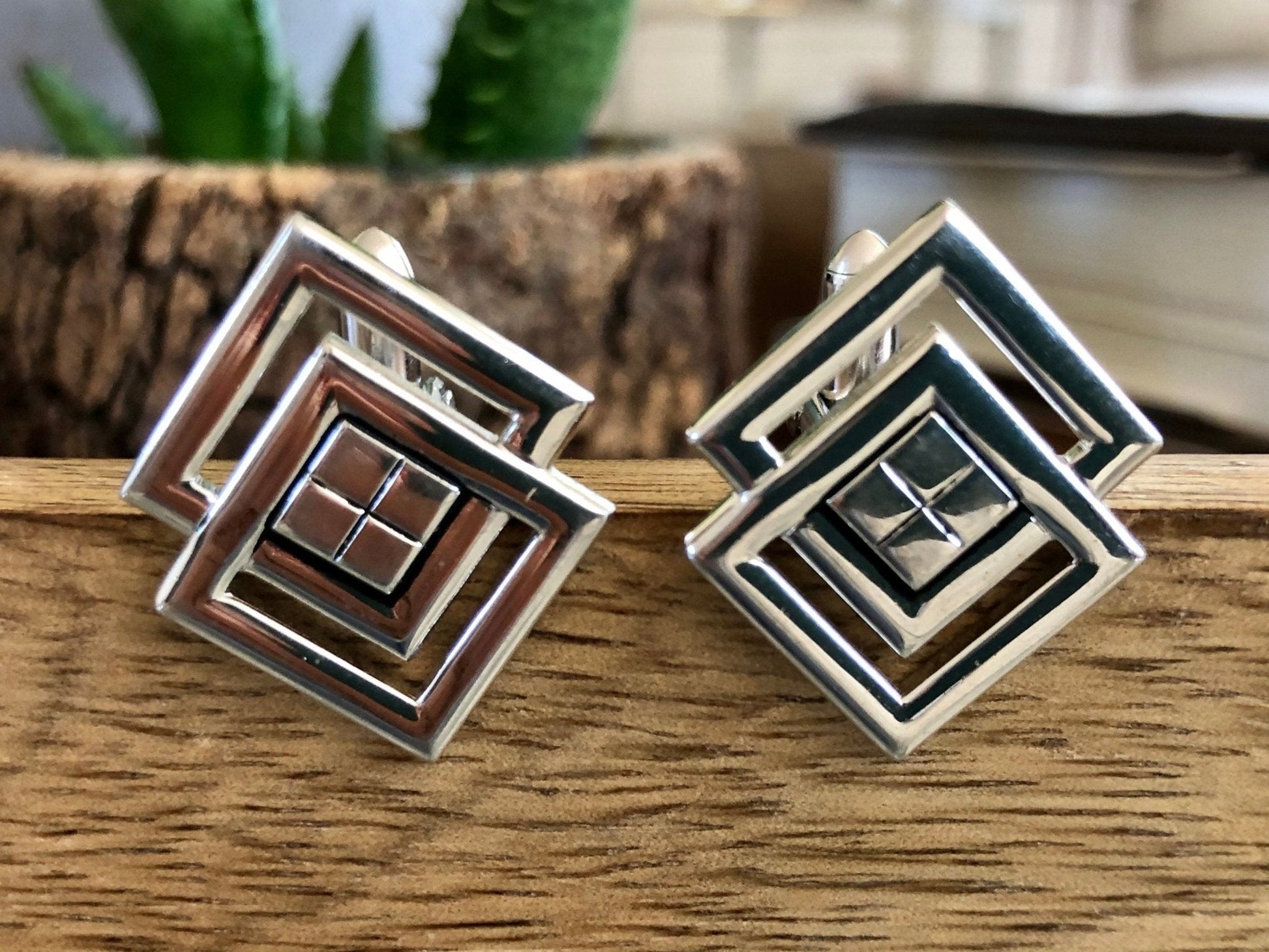 Vintage set of SWANK Cufflinks and Tie Clip / Tie Bar - Loom Vintage