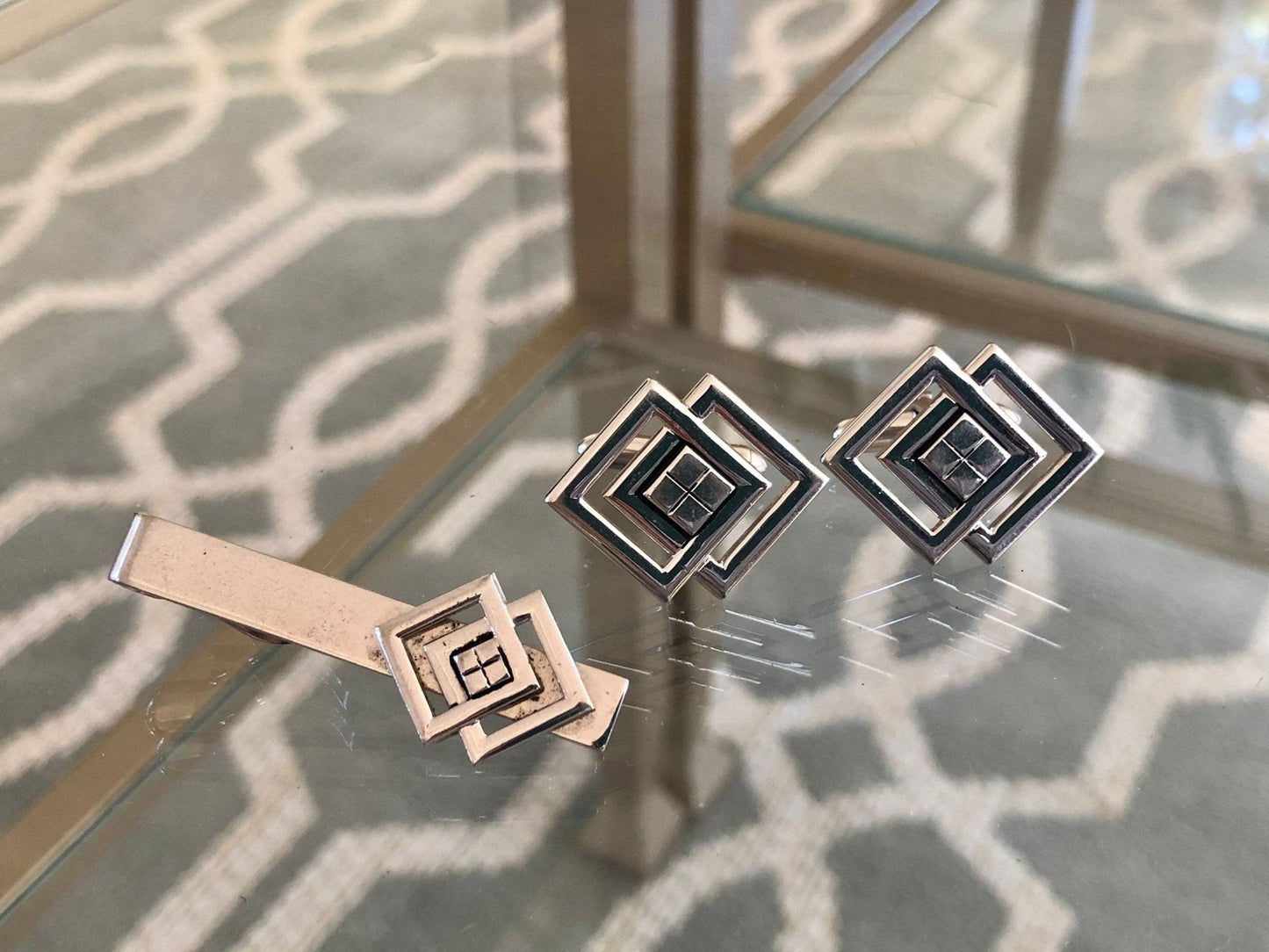Vintage set of SWANK Cufflinks and Tie Clip / Tie Bar - Loom Vintage