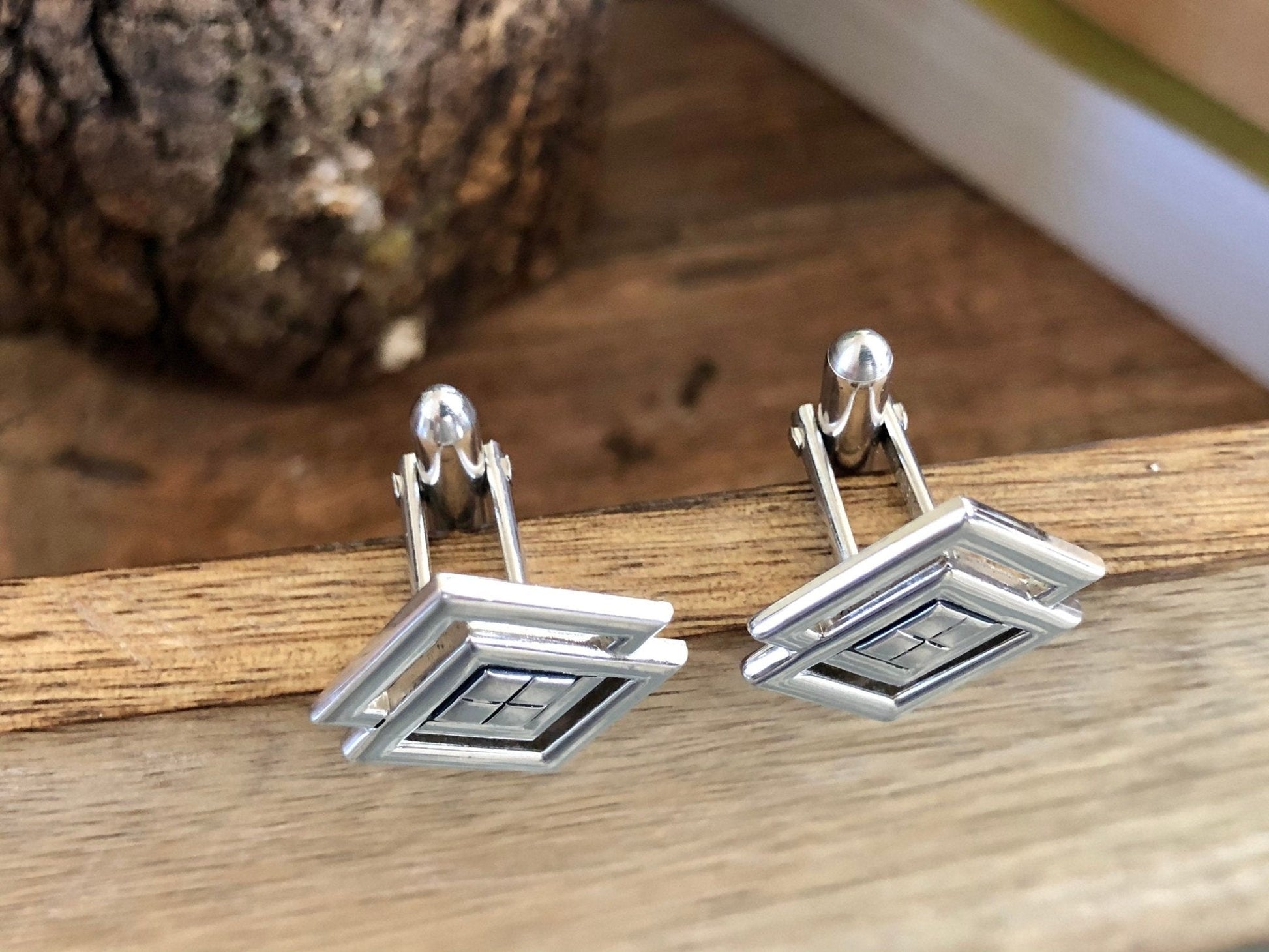 Vintage set of SWANK Cufflinks and Tie Clip / Tie Bar - Loom Vintage
