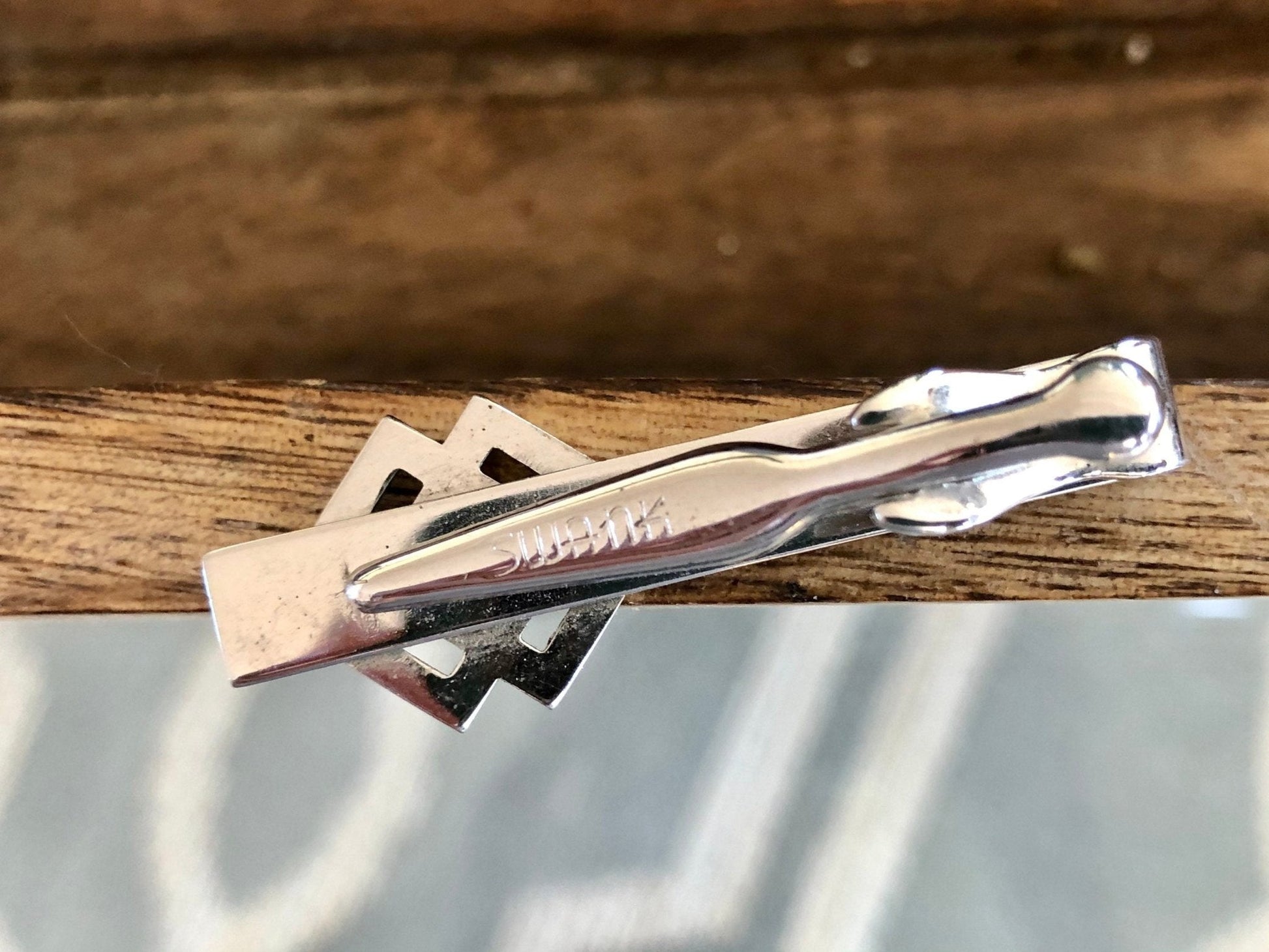 Vintage set of SWANK Cufflinks and Tie Clip / Tie Bar - Loom Vintage