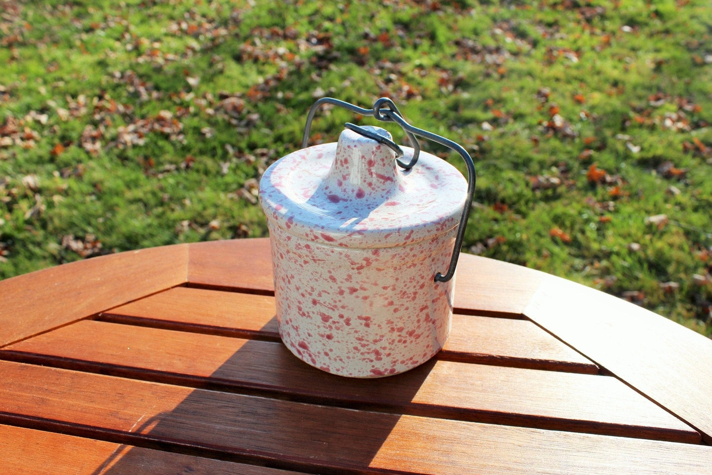 Vintage White Pink Pottery Crockery Jar Set | Metal Locking Pottery Lidded Spice Jar | Farmhouse Kitchen Heavy Ceramic Pots | Spice Jars - Loom Vintage