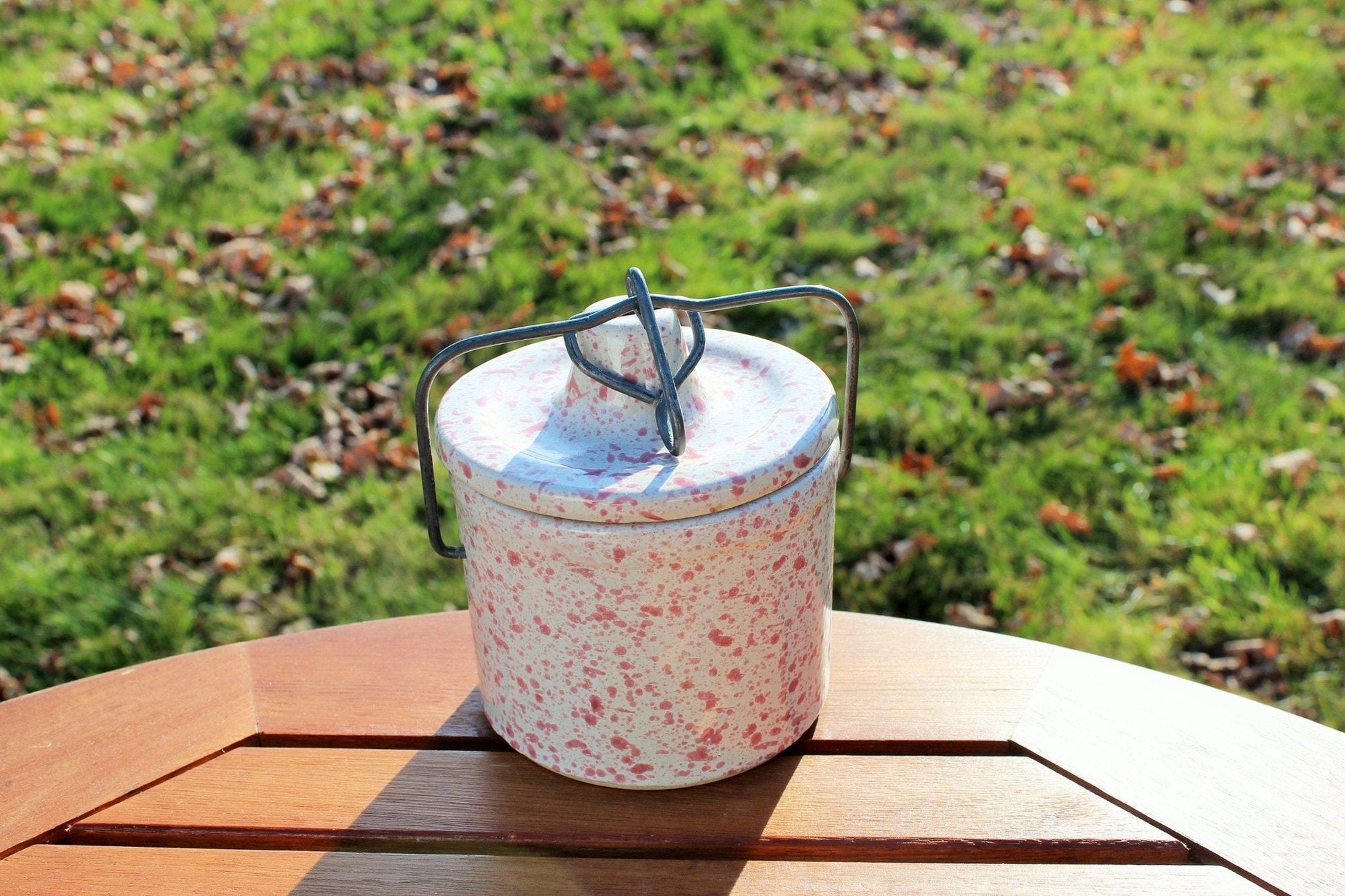 Vintage White Pink Pottery Crockery Jar Set | Metal Locking Pottery Lidded Spice Jar | Farmhouse Kitchen Heavy Ceramic Pots | Spice Jars - Loom Vintage