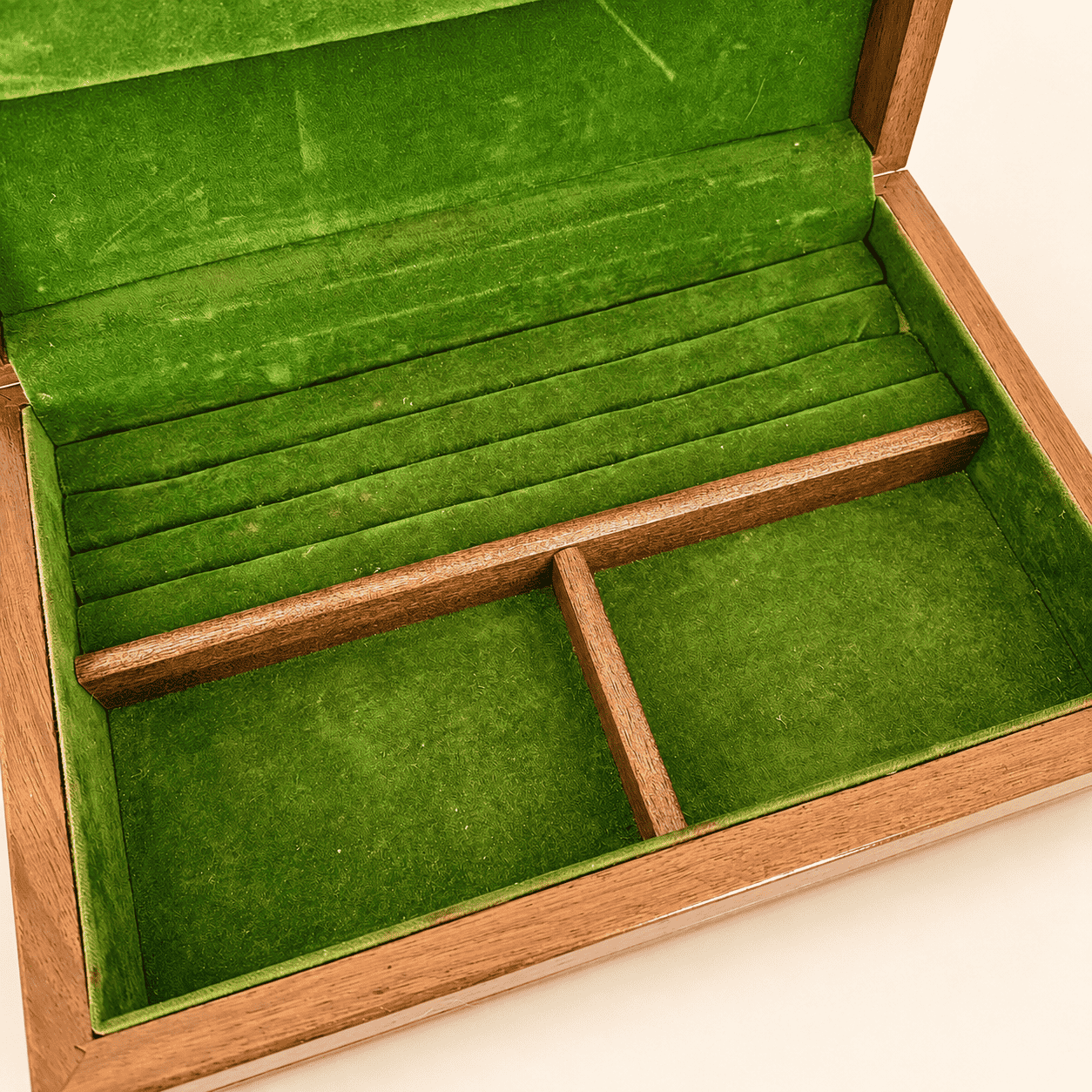 Top-down view of the divided compartments and ring rolls inside the box