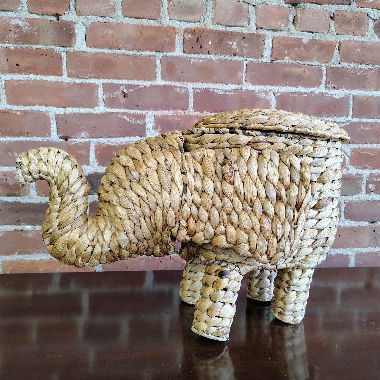 Vintage Woven Elephant Storage Basket with Lid – Natural Fiber Decor - Loom Vintage