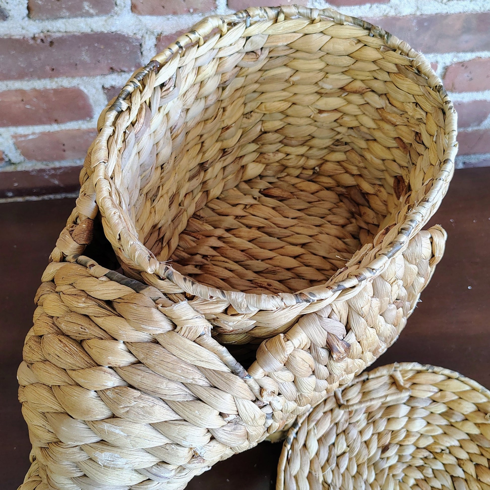 Vintage Woven Elephant Storage Basket with Lid – Natural Fiber Decor - Loom Vintage