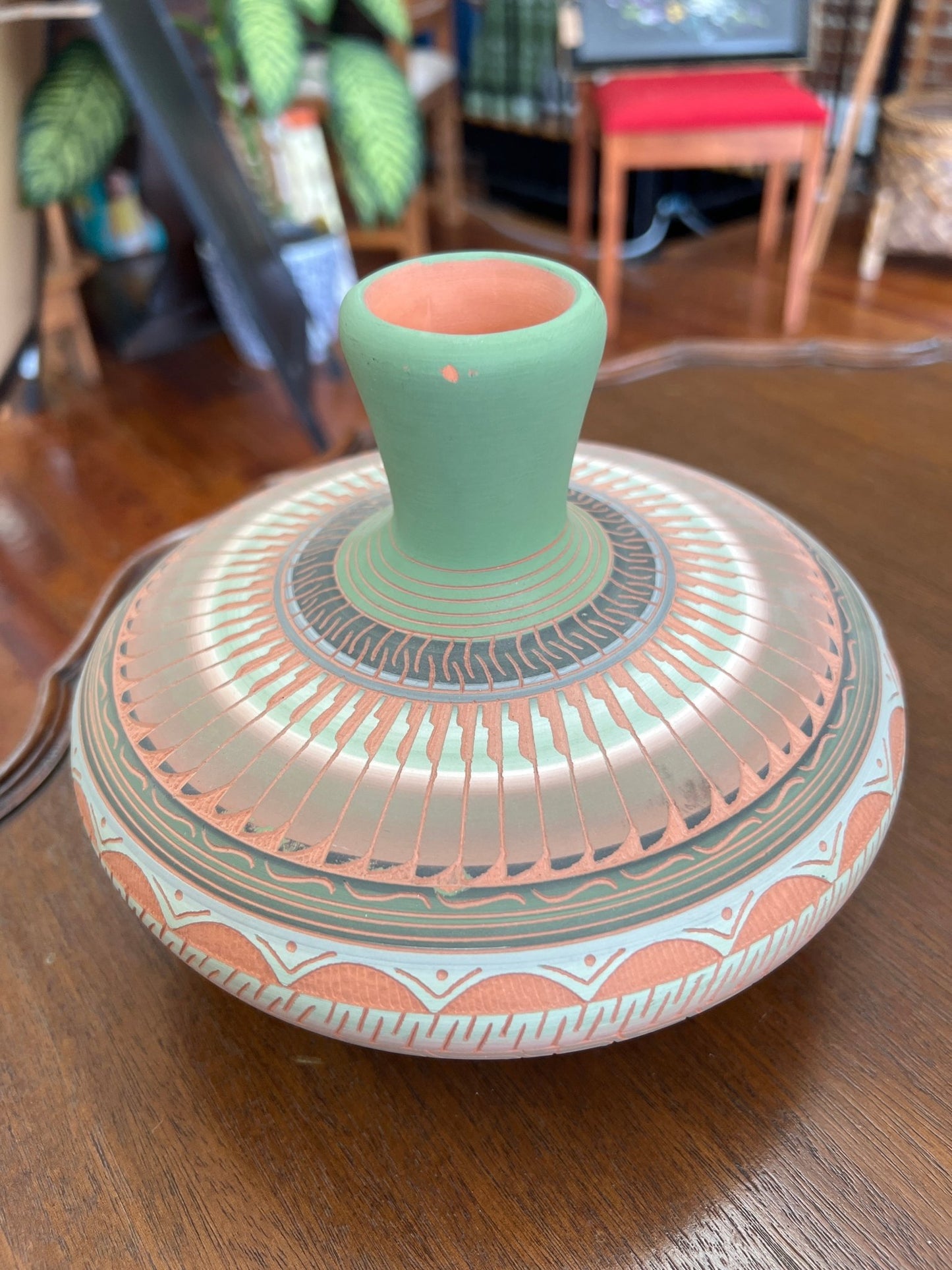 Whitegoat & Shipley Navajo Pottery Vessel – Hand - Etched Native American Art - Loom Vintage