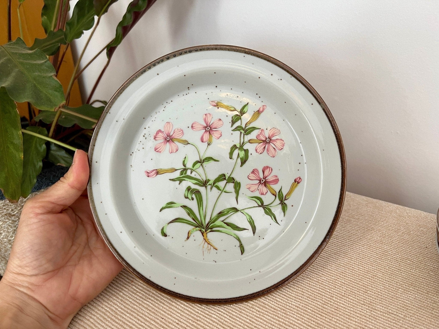 Wild Pink No. 201 Japanese Salad Plates, Set of 4 — Floral, Pink, Green & Yellow, 8" - Loom Vintage