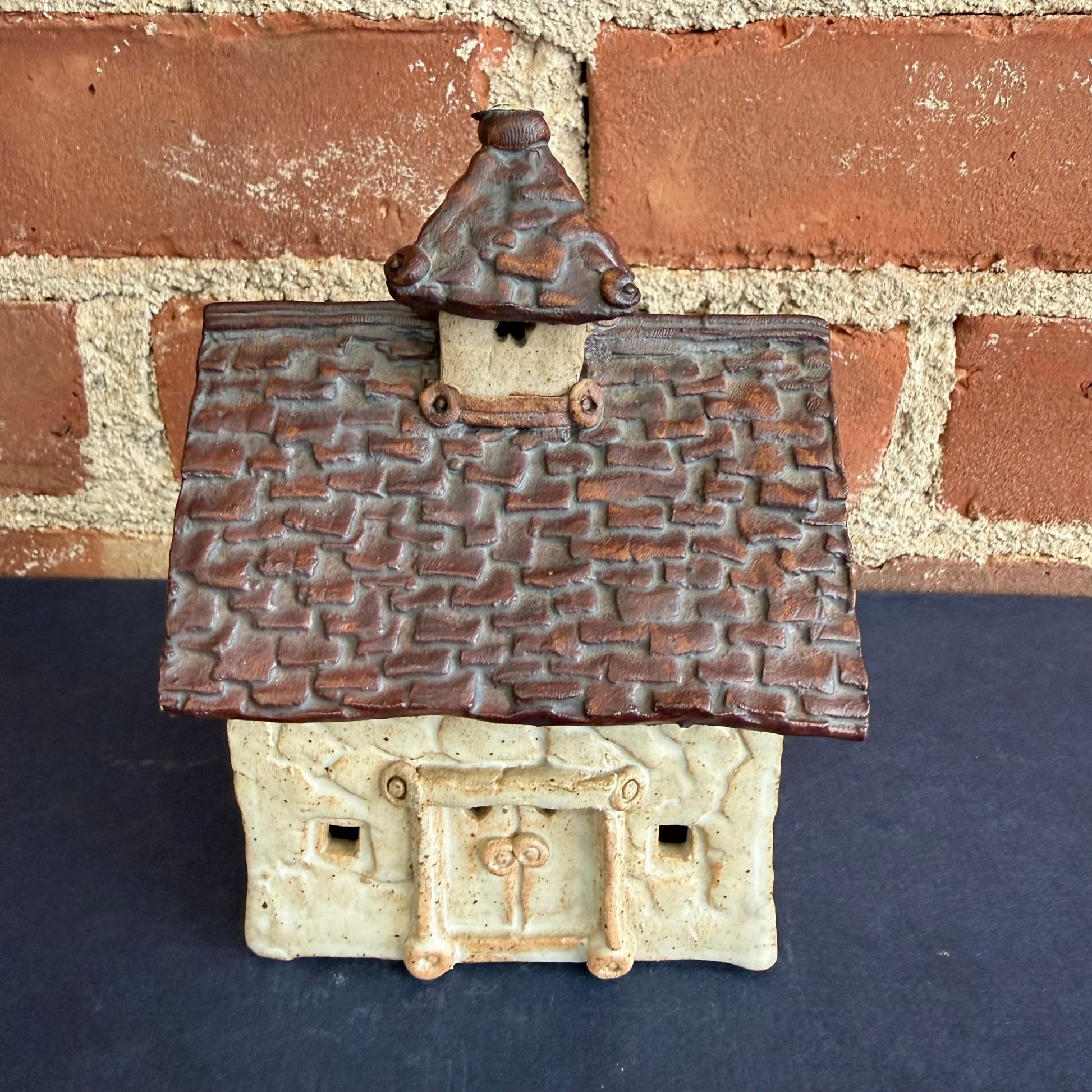 Windy Meadows Pottery Handcrafted Village House by Jan Richardson - Loom Vintage