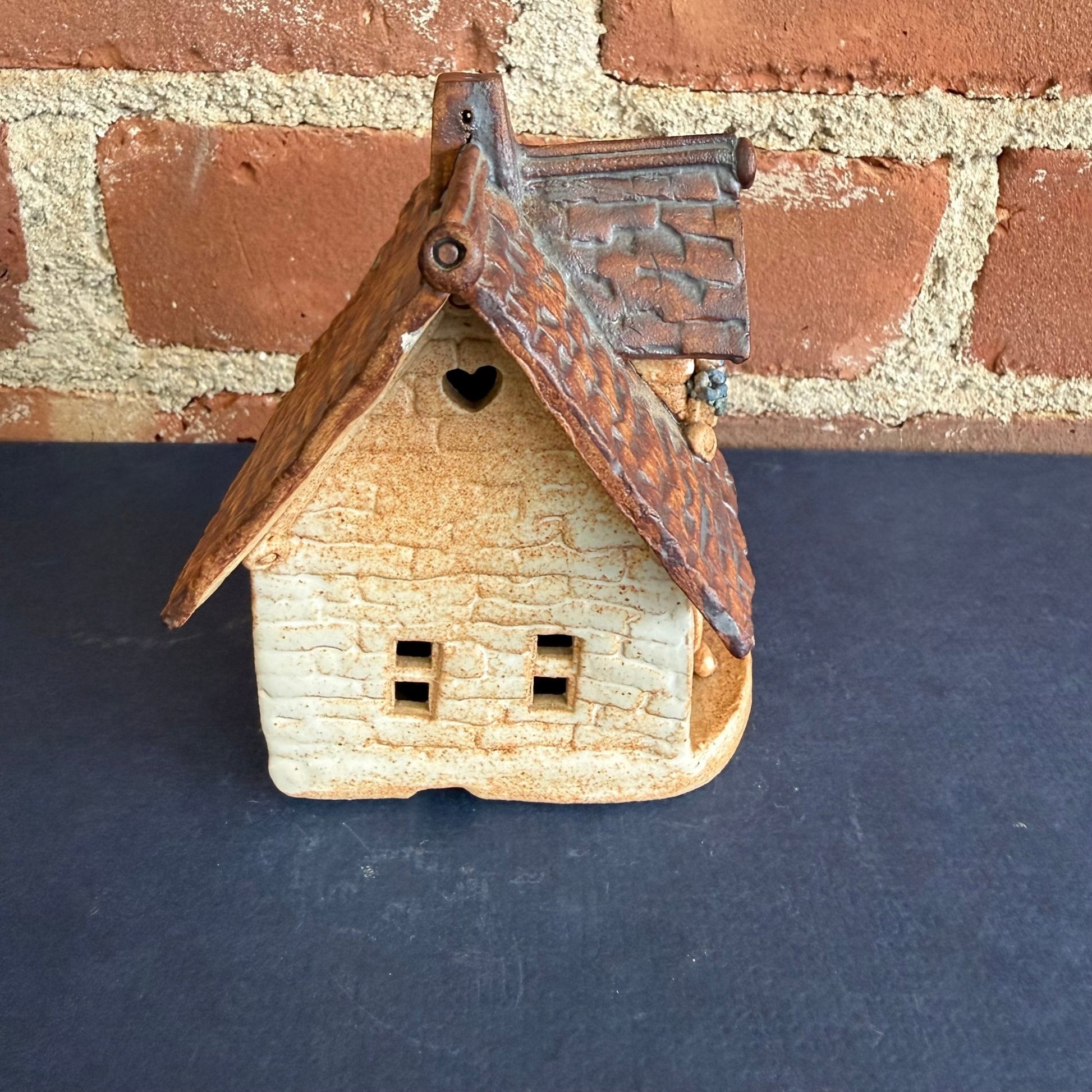Windy Meadows Pottery House by Jan Richardson - Loom Vintage