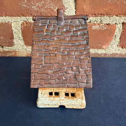 Windy Meadows Pottery Salt Box House by Jan Richardson, 1989 - Loom Vintage