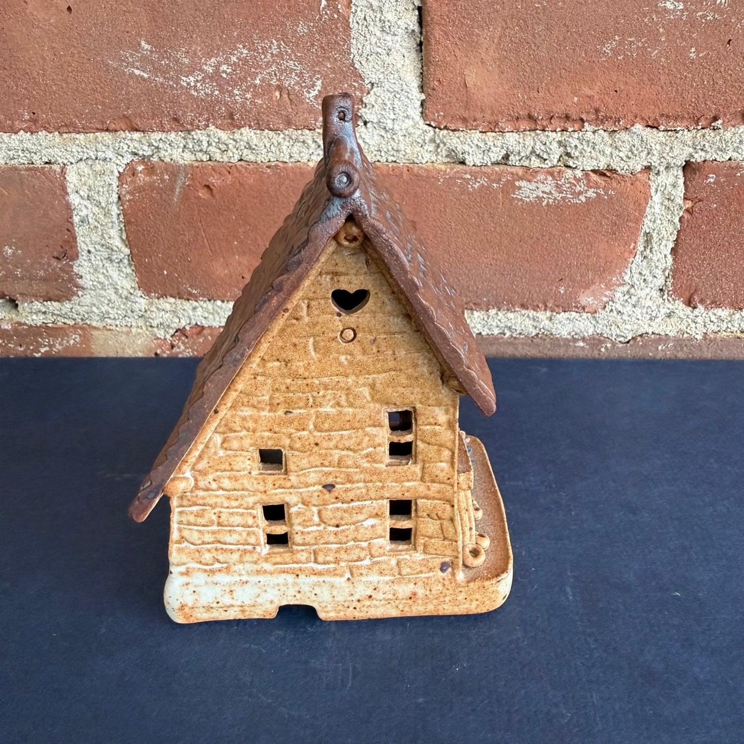 Windy Meadows Pottery Salt Box House by Jan Richardson, 1989 - Loom Vintage